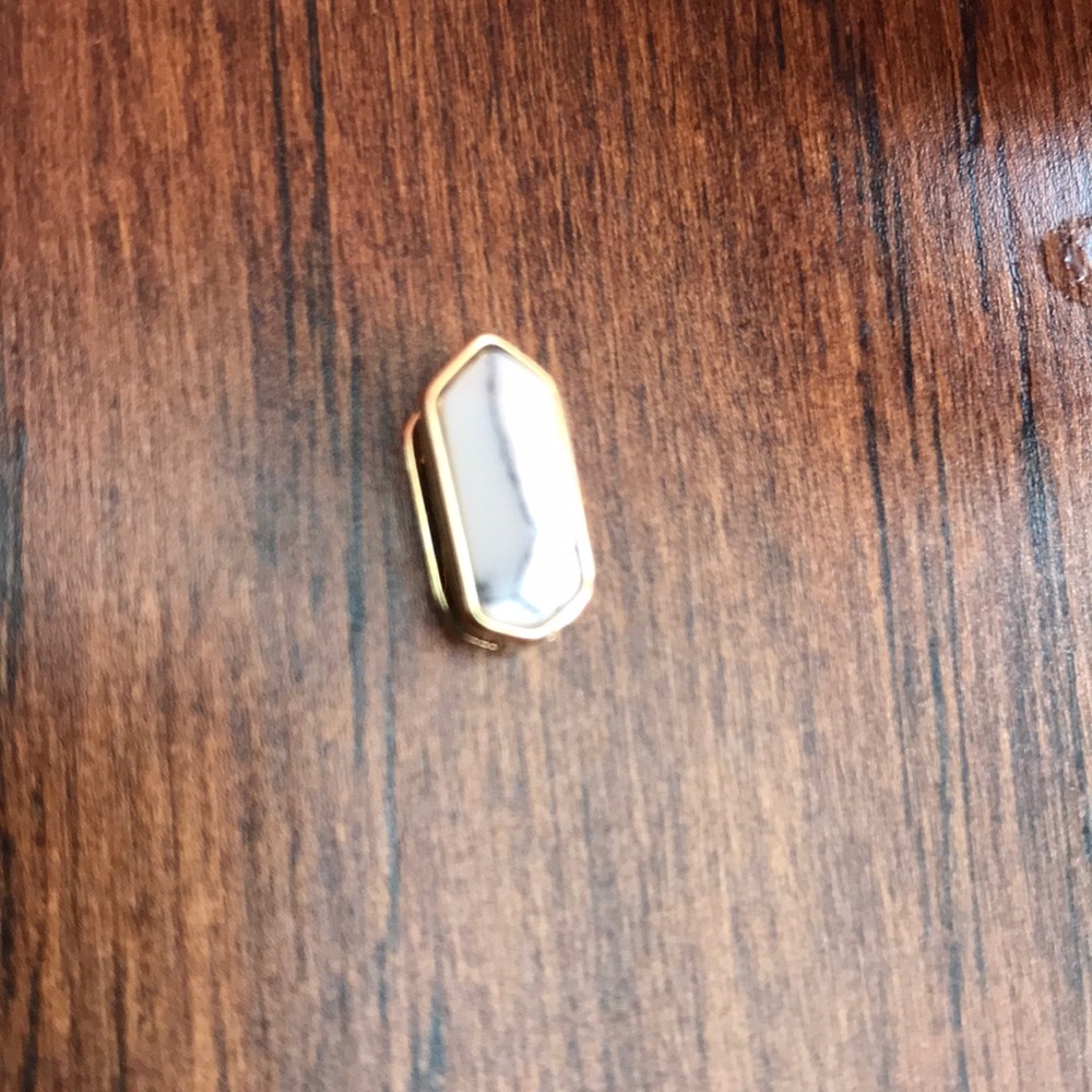 Mini Howlite charm